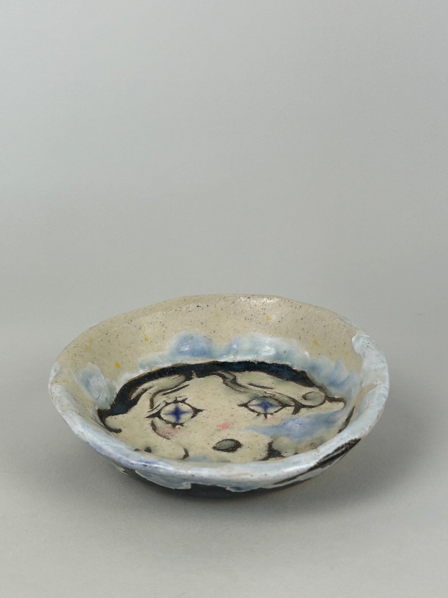 Cloudy girl plate